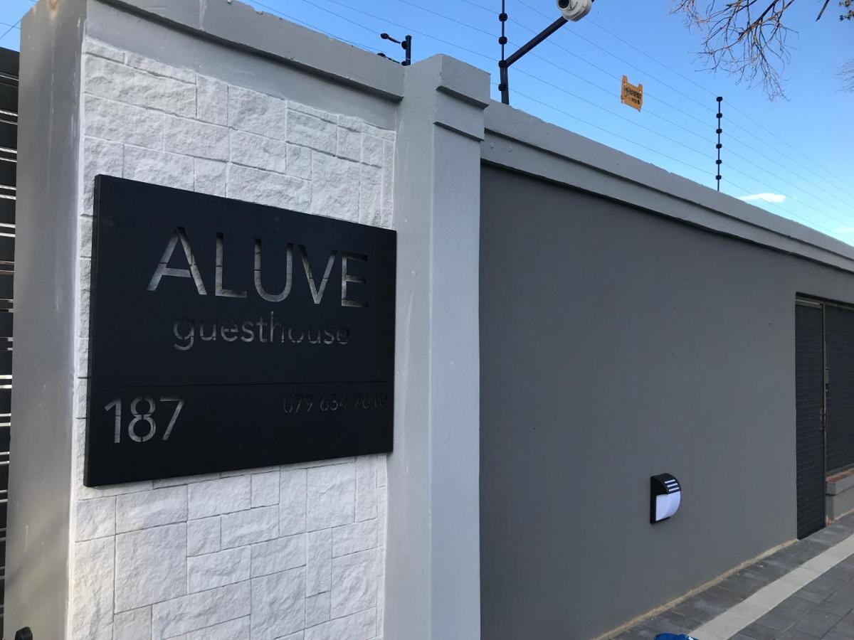 Aluve Guesthouse 约翰内斯堡 外观 照片